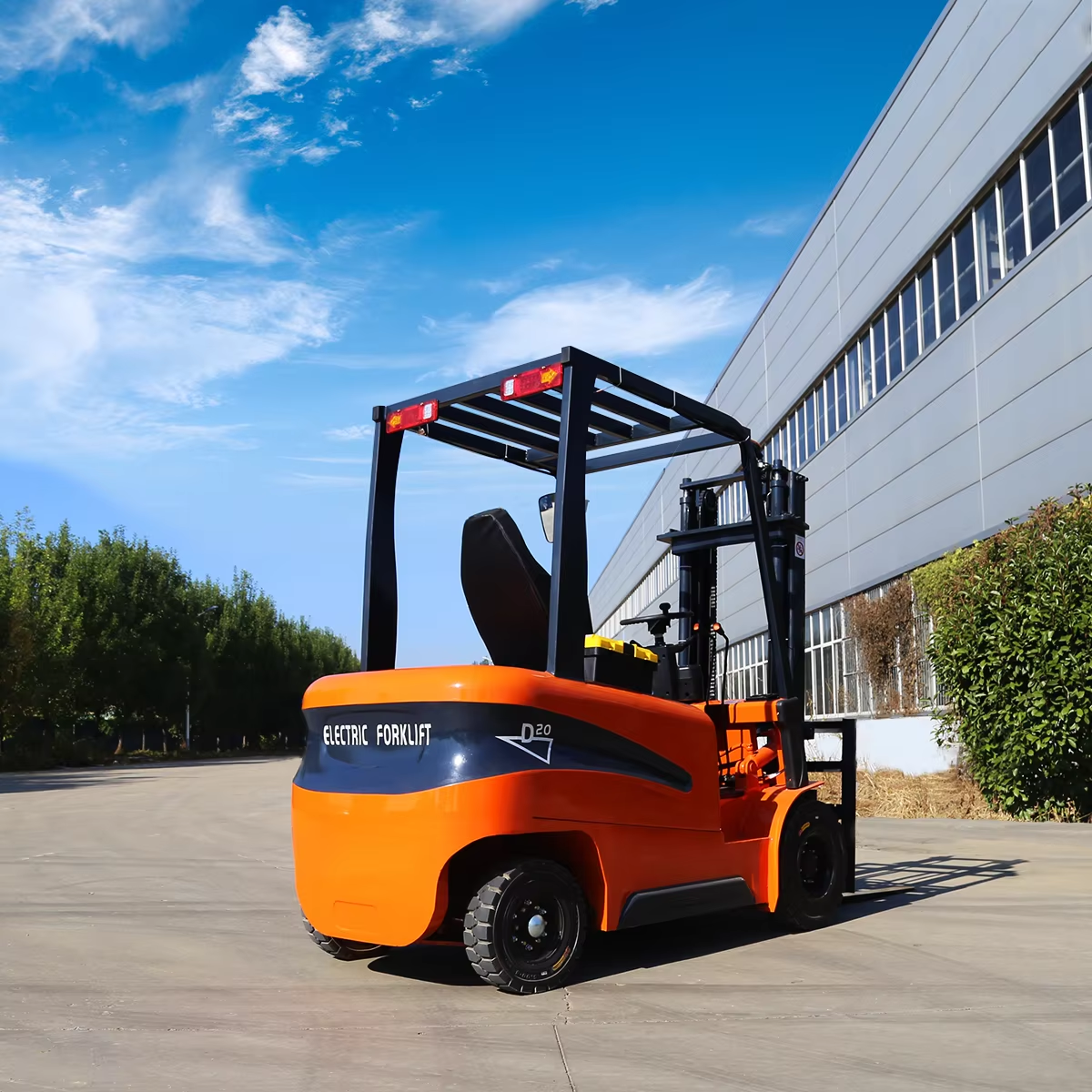 SC 2T Electric Forklift