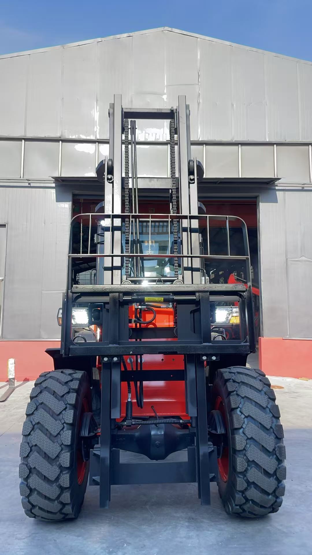 SC 4T All-terrain forklift